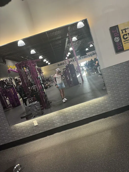 Planet Fitness Picture 6