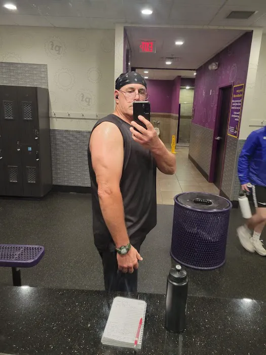 Planet Fitness Picture 5
