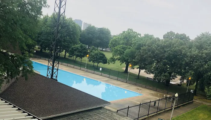 Union Park Gym Building Picture 2