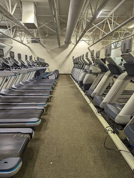 West Loop Athletic Club Picture 3