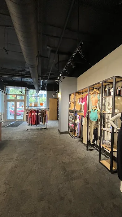 CorePower Yoga - West Loop Picture 9