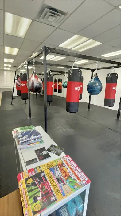 OUT WEST BOXING Picture 5