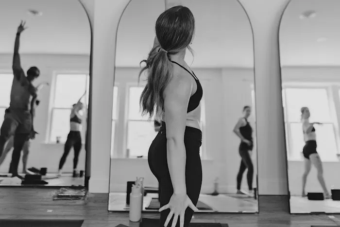 The Apartment Chicago Picture 1