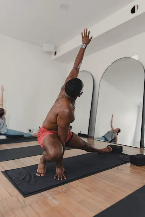 The Apartment Chicago Picture 5