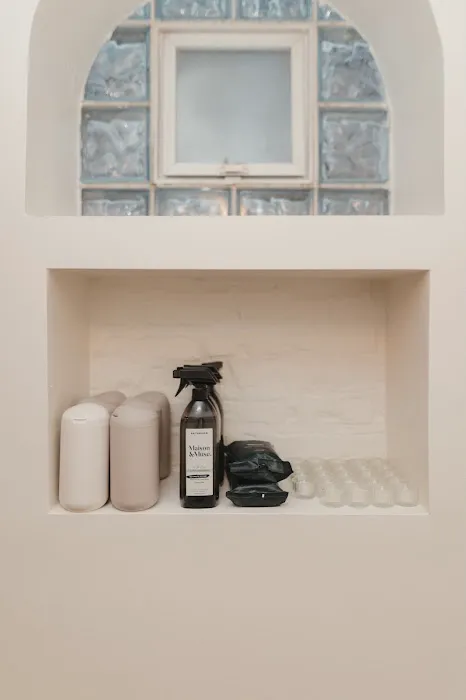 The Apartment Chicago Picture 7