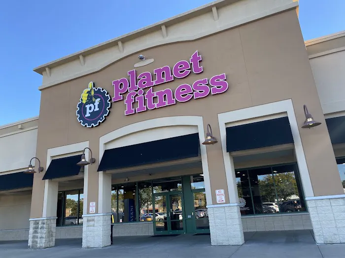 Planet Fitness Picture 1