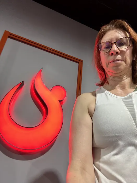 HOTWORX- Bolingbrook, IL Picture 6