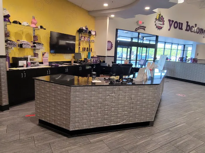 Planet Fitness Picture 10