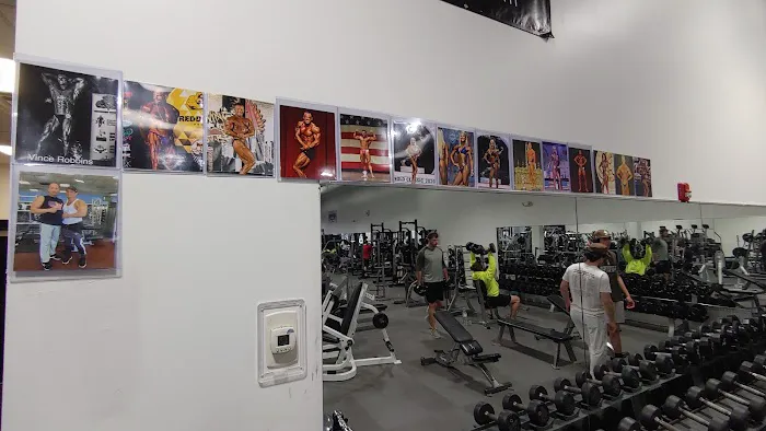 Shorewood Fitness and Nutrition 24/7 Picture 8