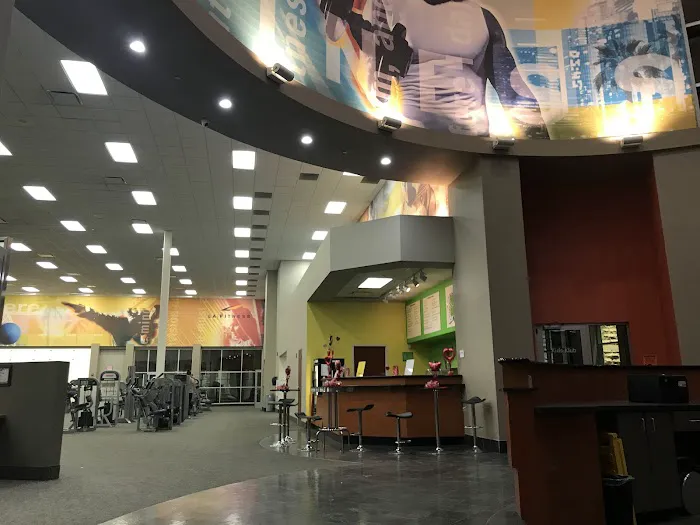 LA Fitness Picture 8