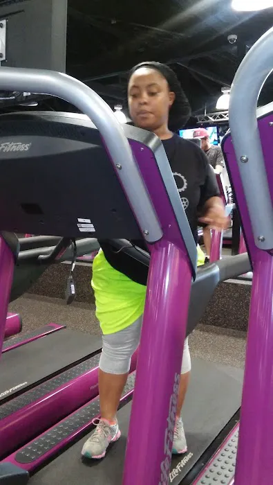 Planet Fitness Picture 7