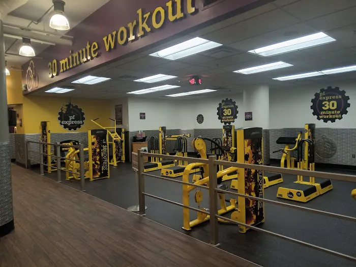 Planet Fitness Picture 5