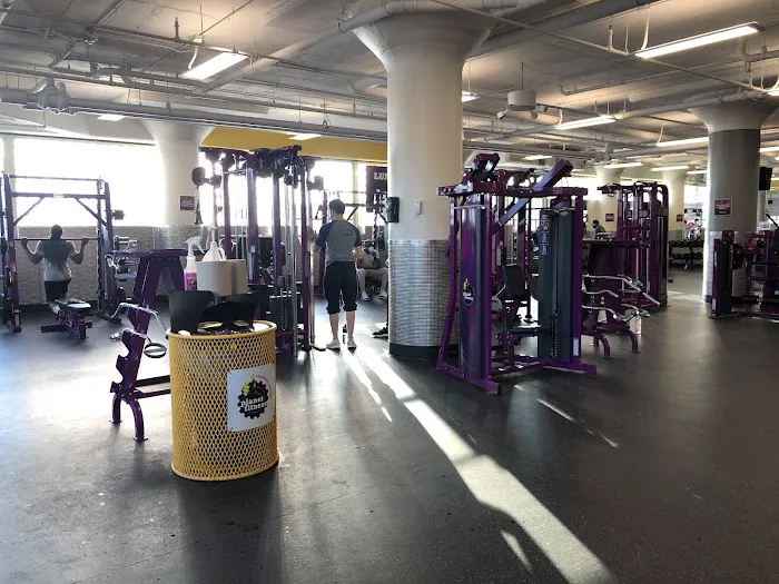 Planet Fitness Picture 4