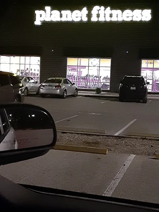 Planet Fitness Picture 4