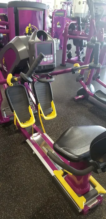Planet Fitness Picture 9
