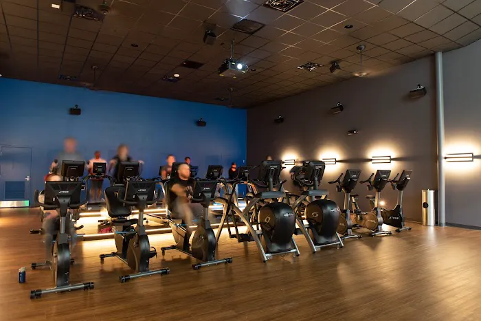 The Edge Fitness Clubs Picture 3