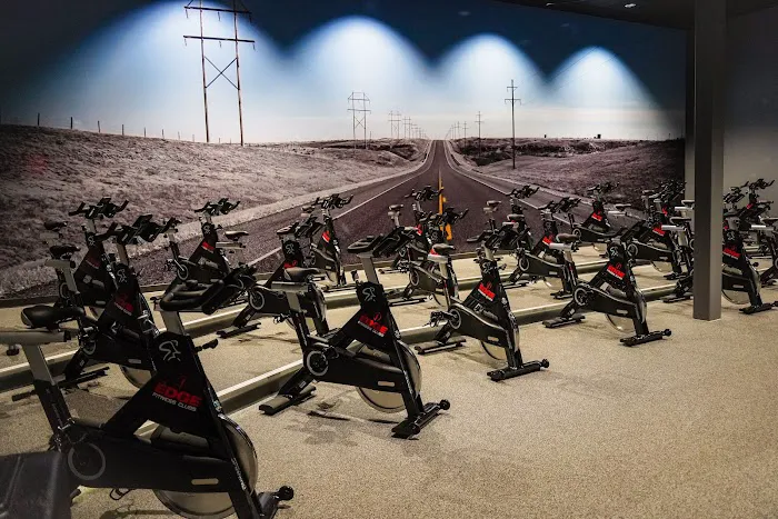 The Edge Fitness Clubs Picture 7