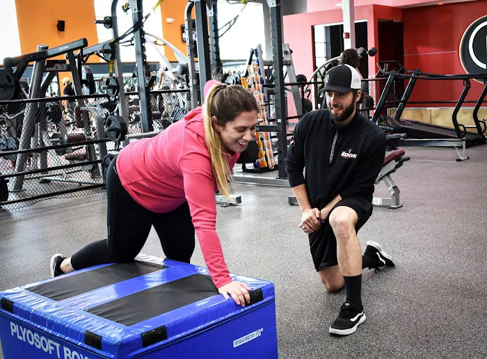 The Edge Fitness Clubs Picture 9