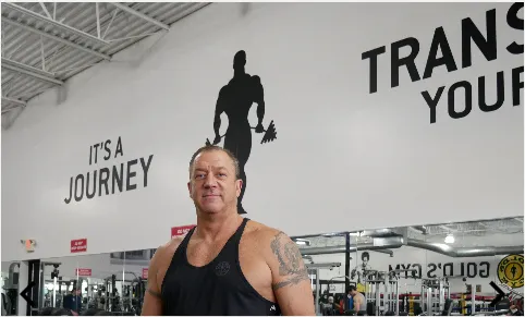 Gold's Gym Detroit Picture 10