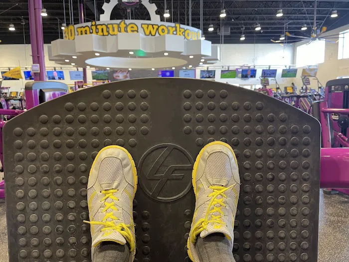 Planet Fitness Picture 7