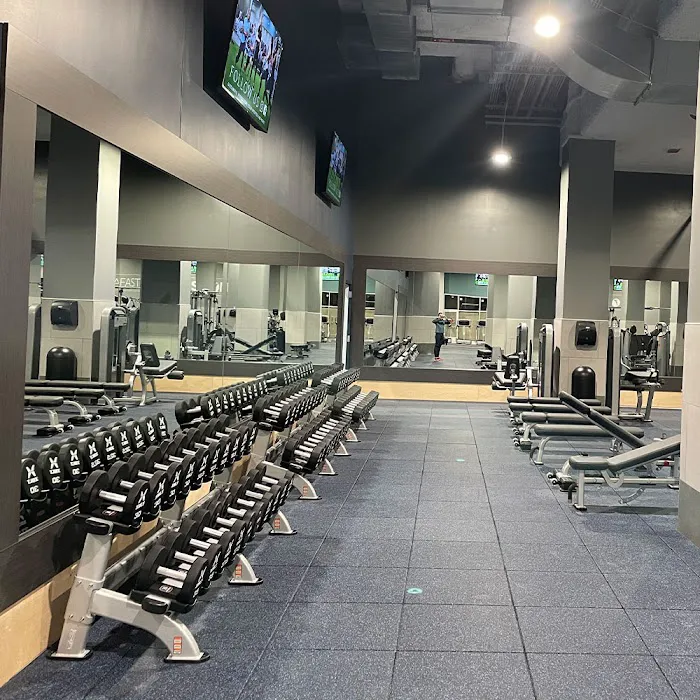 Onelife Fitness - Fort Totten Picture 5