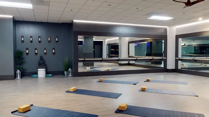 Onelife Fitness - Fort Totten Picture 2