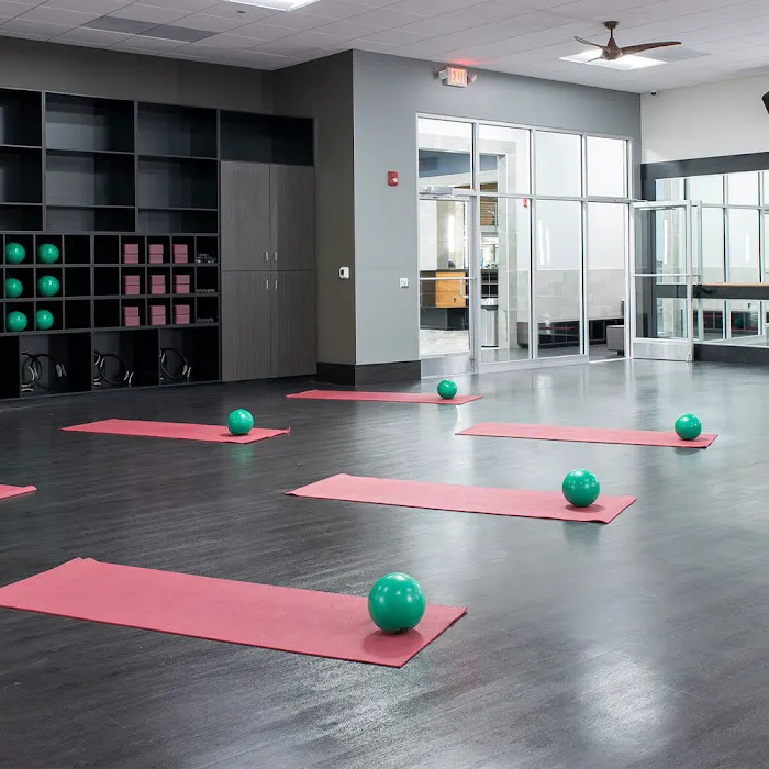 Onelife Fitness - Fort Totten Picture 6
