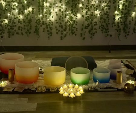 Bald N’ Bougie Yoga