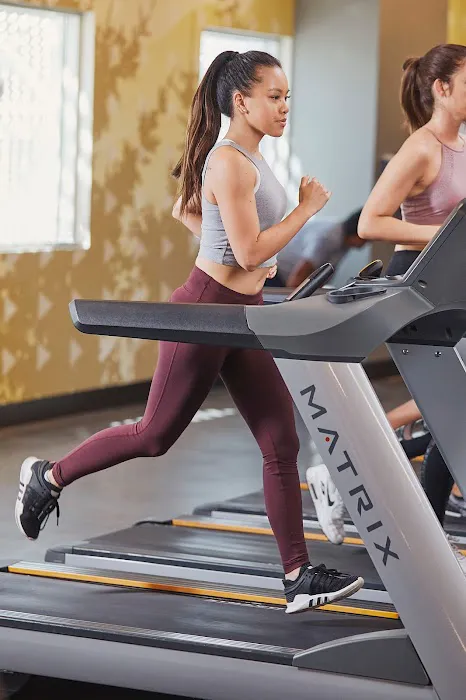 LA Fitness Picture 8