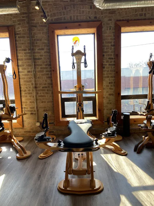 Chicago Center-Body Movement Picture 2