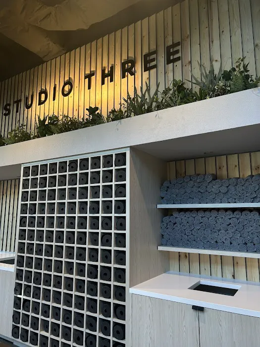 Studio Three West Loop Picture 4