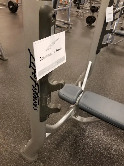 LA Fitness Picture 6