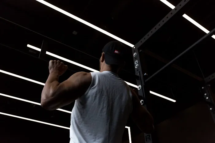 TRAIN MOMENT (West Loop) Picture 8