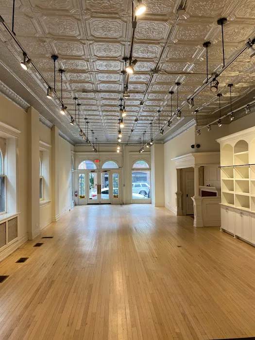 Hot Yoga Oak Park & Yoga Loft Studios Picture 1