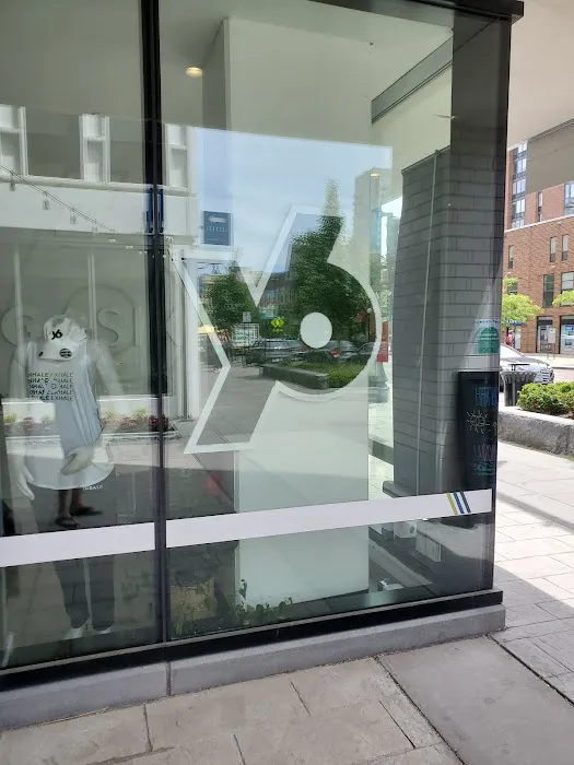 YogaSix Oak Park Picture 3