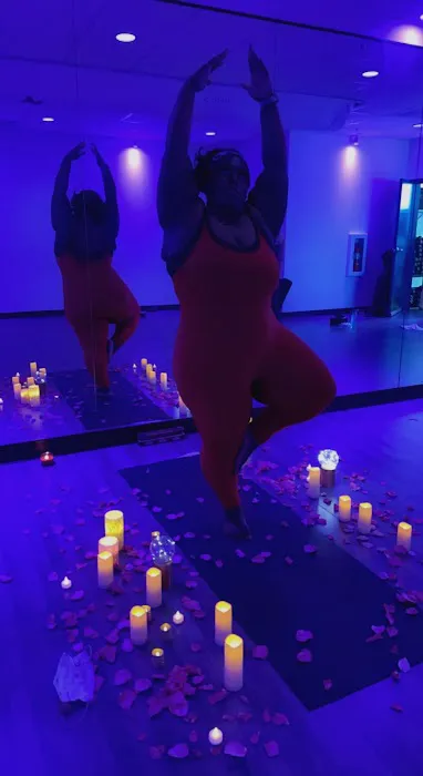 YogaSix Oak Park Picture 4