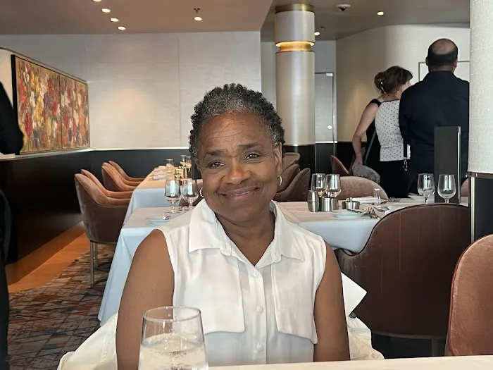 YogaSix Oak Park Picture 6