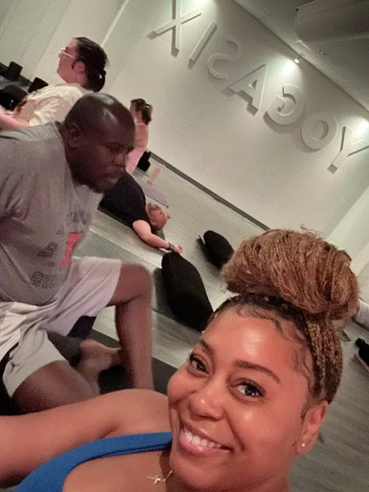 YogaSix Oak Park Picture 7