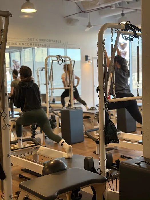 BODYBAR Pilates - Oak Park Picture 7