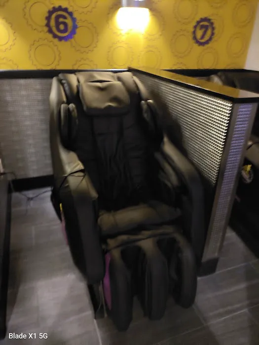 Planet Fitness Picture 7