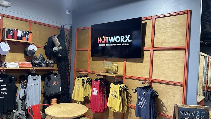 HOTWORX - Plainfield, IL - Route 59 Picture 4