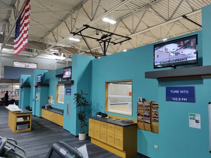 Endeavor Health Fitness & Wellness Center – Seven Bridges Picture 3