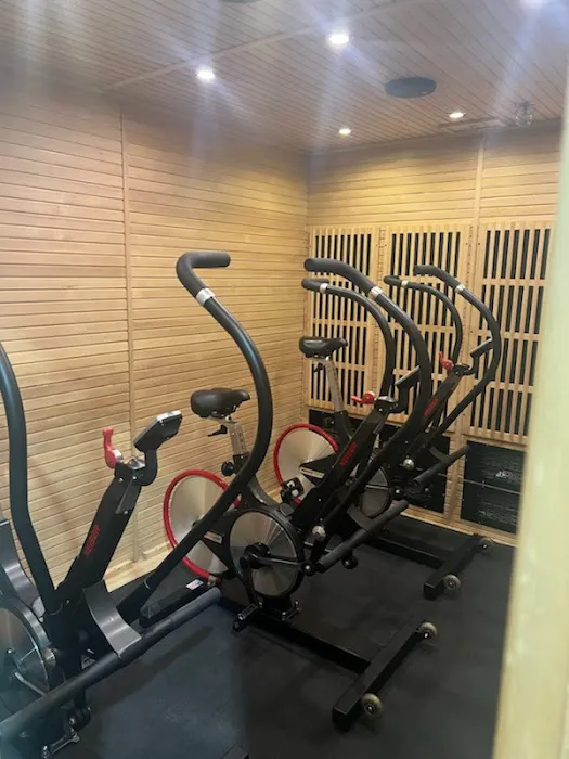 HOTWORX - Naperville, IL - 75th St Picture 9