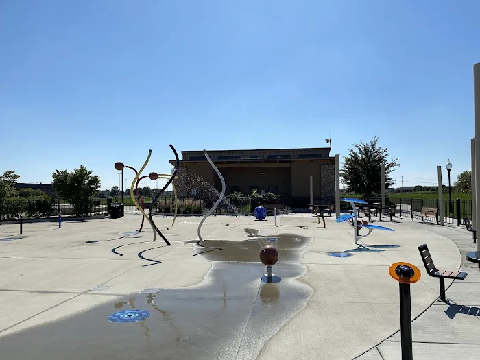 Fitness Court at Frontier Sports Complex Picture 4