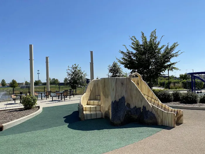 Fitness Court at Frontier Sports Complex Picture 5