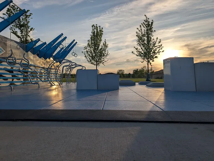 Fitness Court at Frontier Sports Complex Picture 10