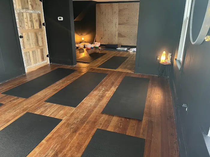 Alchemy Yoga Studio Picture 5