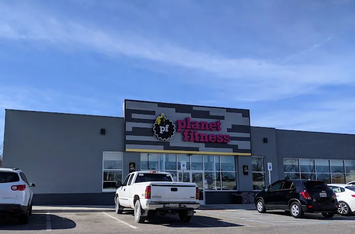 Planet Fitness Picture 1