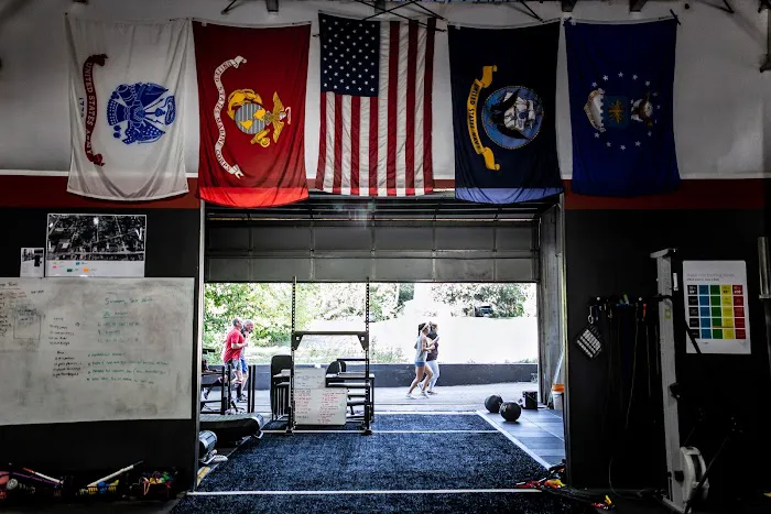 Iron Flag Fitness Picture 3