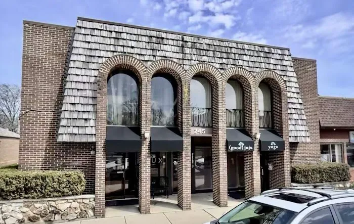 Good Juju Yoga Picture 4